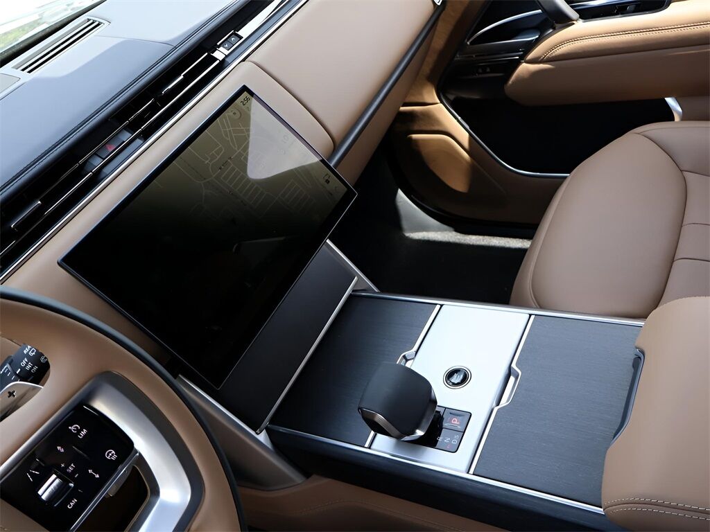 2025 Land Rover Range Rover Plug-In Hybrid SE San Clemente CA