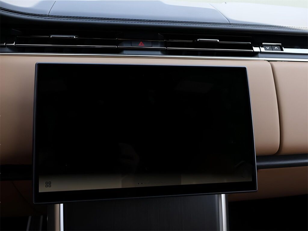 2025 Land Rover Range Rover Plug-In Hybrid SE San Clemente CA