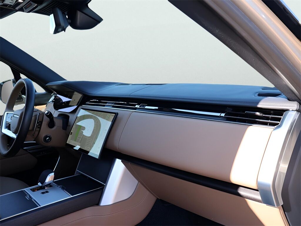 2025 Land Rover Range Rover Plug-In Hybrid SE San Clemente CA