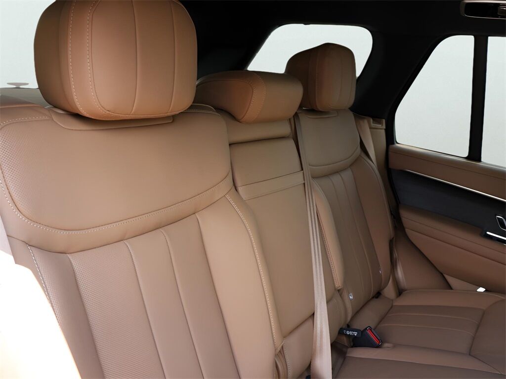 2025 Land Rover Range Rover Plug-In Hybrid SE San Clemente CA
