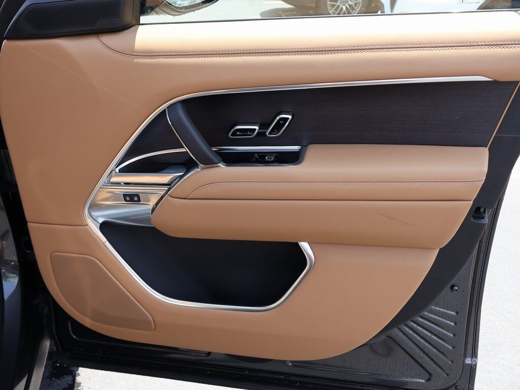 2025 Land Rover Range Rover Plug-In Hybrid SE San Clemente CA