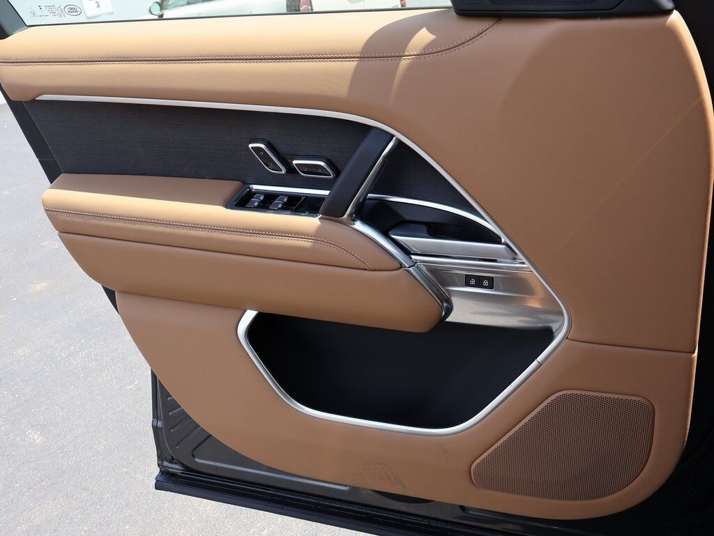 2025 Land Rover Range Rover Plug-In Hybrid SE San Clemente CA