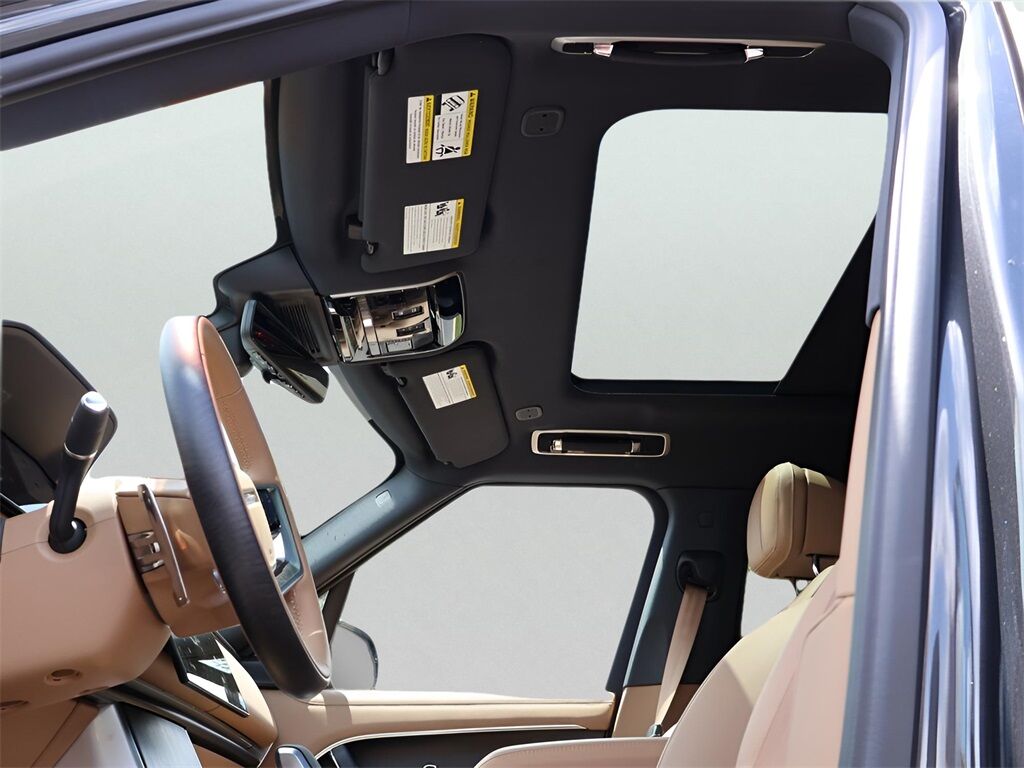 2025 Land Rover Range Rover Plug-In Hybrid SE San Clemente CA