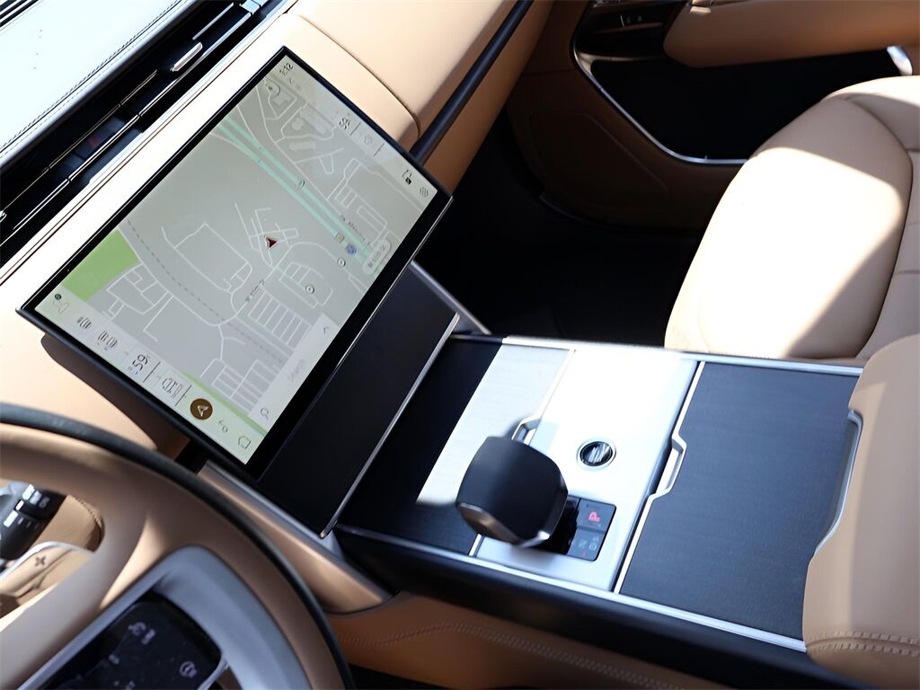 2025 Land Rover Range Rover Plug-In Hybrid SE San Clemente CA