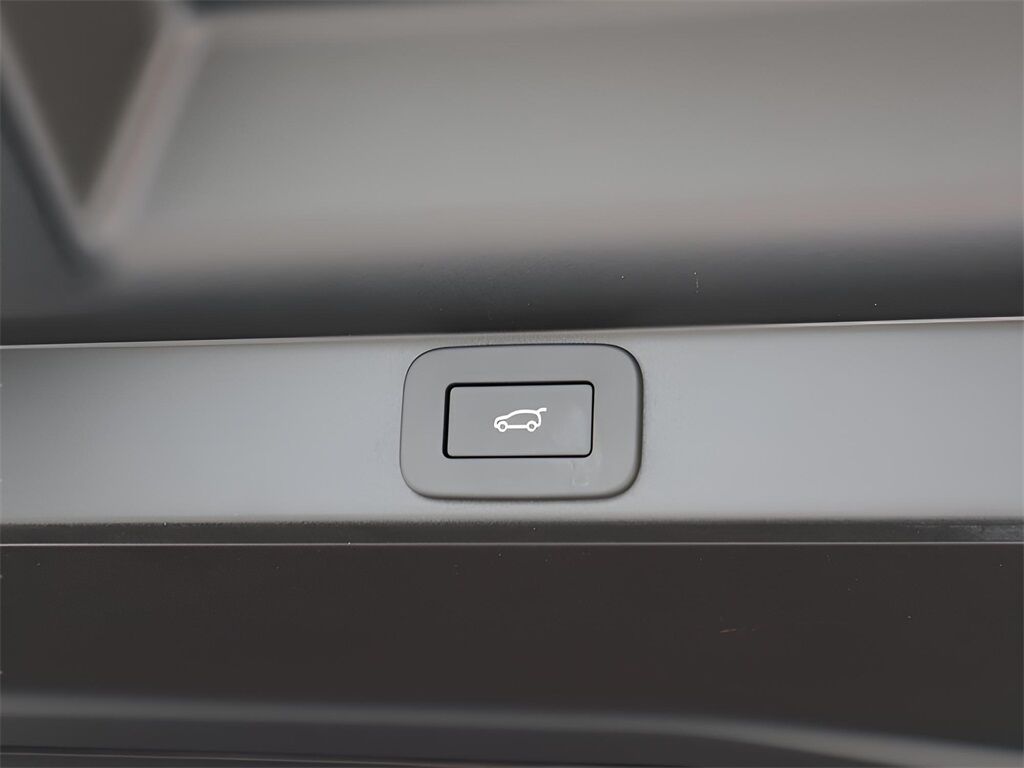 2025 Land Rover Range Rover Plug-In Hybrid SE San Clemente CA