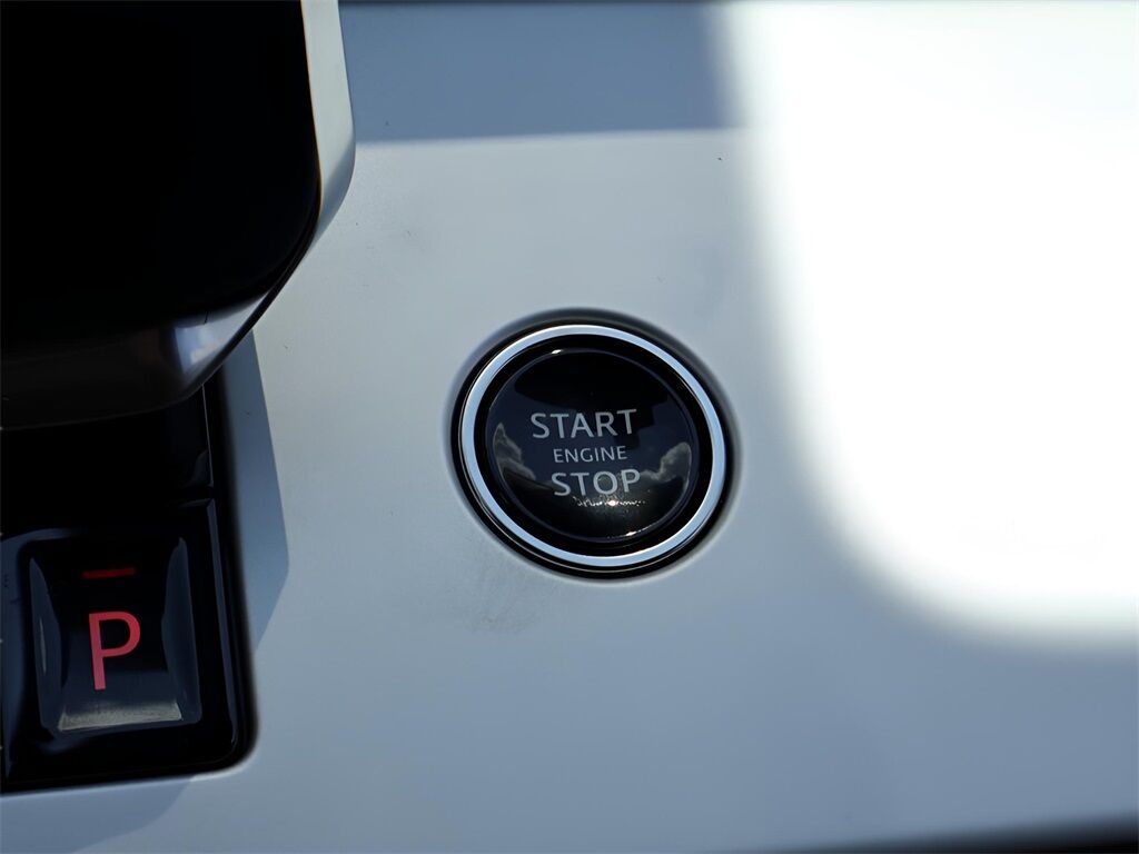 2025 Land Rover Range Rover Plug-In Hybrid SE San Clemente CA