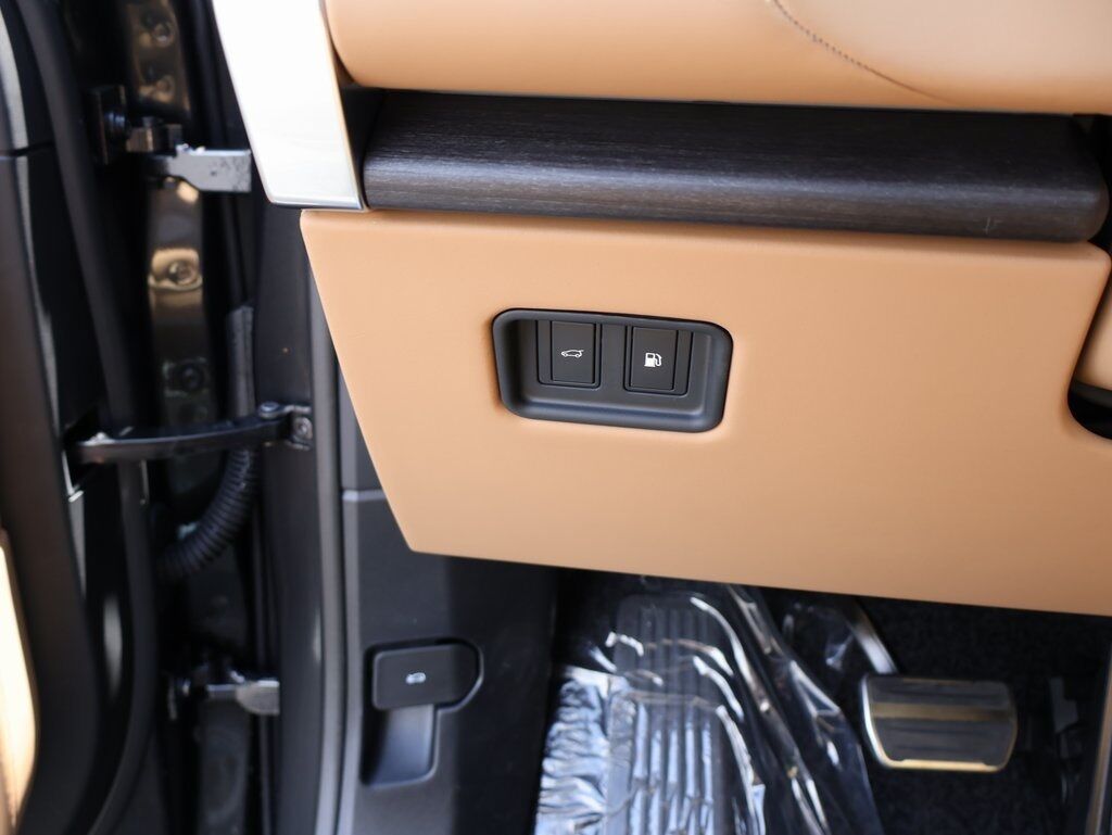 2025 Land Rover Range Rover Plug-In Hybrid SE San Clemente CA