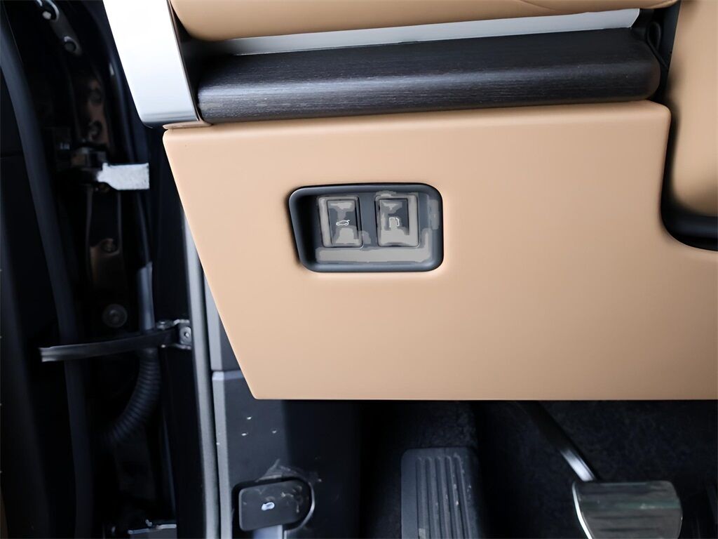 2025 Land Rover Range Rover Plug-In Hybrid SE San Clemente CA