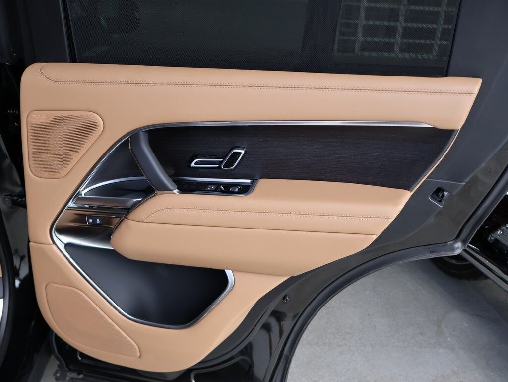 2025 Land Rover Range Rover Plug-In Hybrid SE San Clemente CA