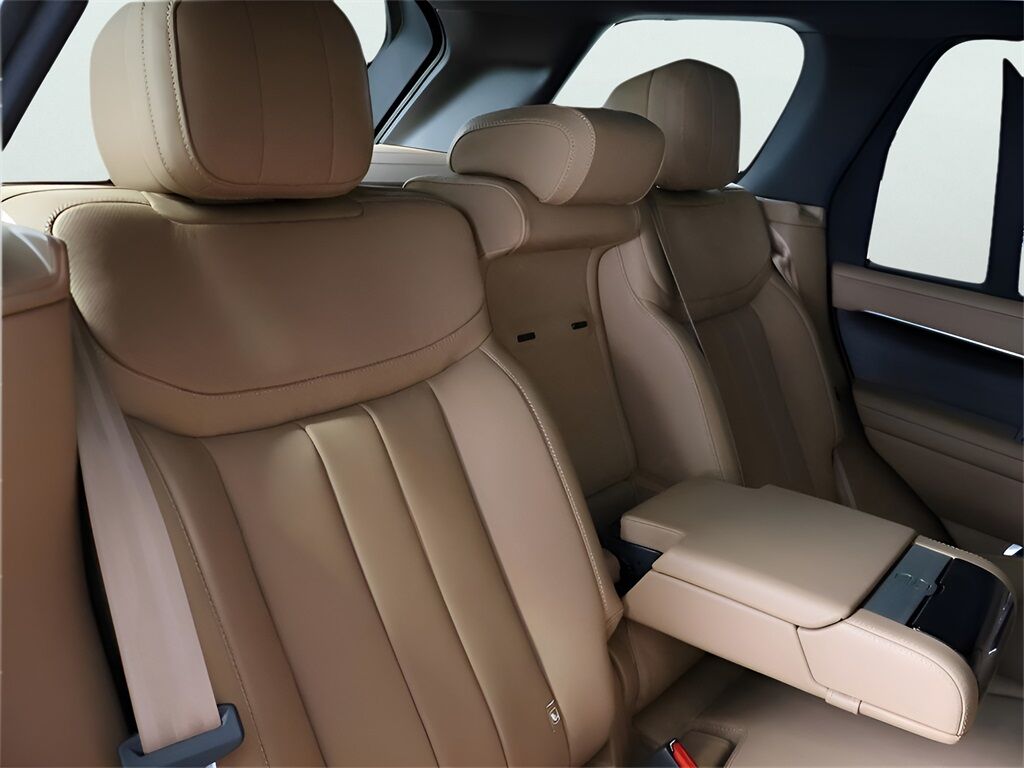 2025 Land Rover Range Rover Plug-In Hybrid SE San Clemente CA