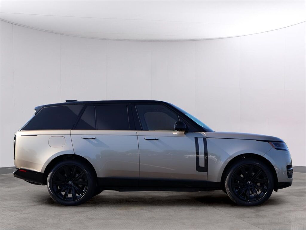 2025 Land Rover Range Rover Plug-In Hybrid SE San Clemente CA