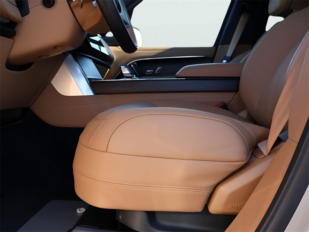 2025 Land Rover Range Rover Plug-In Hybrid SE San Clemente CA