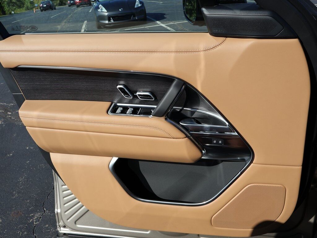 2025 Land Rover Range Rover Plug-In Hybrid SE San Clemente CA