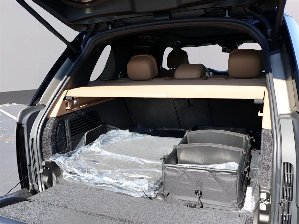 2025 Land Rover Range Rover Plug-In Hybrid SE San Clemente CA