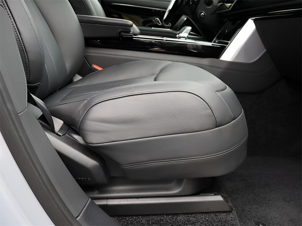 2025 Land Rover Range Rover Plug-In Hybrid SE San Clemente CA