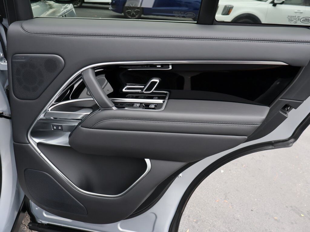 2025 Land Rover Range Rover Plug-In Hybrid SE San Clemente CA