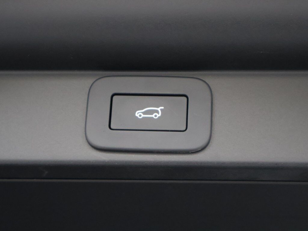 2025 Land Rover Range Rover Plug-In Hybrid SE San Clemente CA