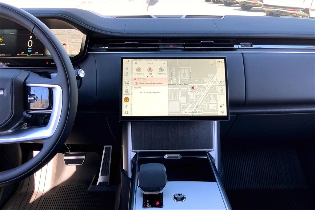 2025 Land Rover Range Rover Plug-In Hybrid SE San Jose CA