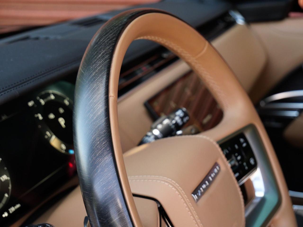 2025 Land Rover Range Rover SE SE Lawrence KS