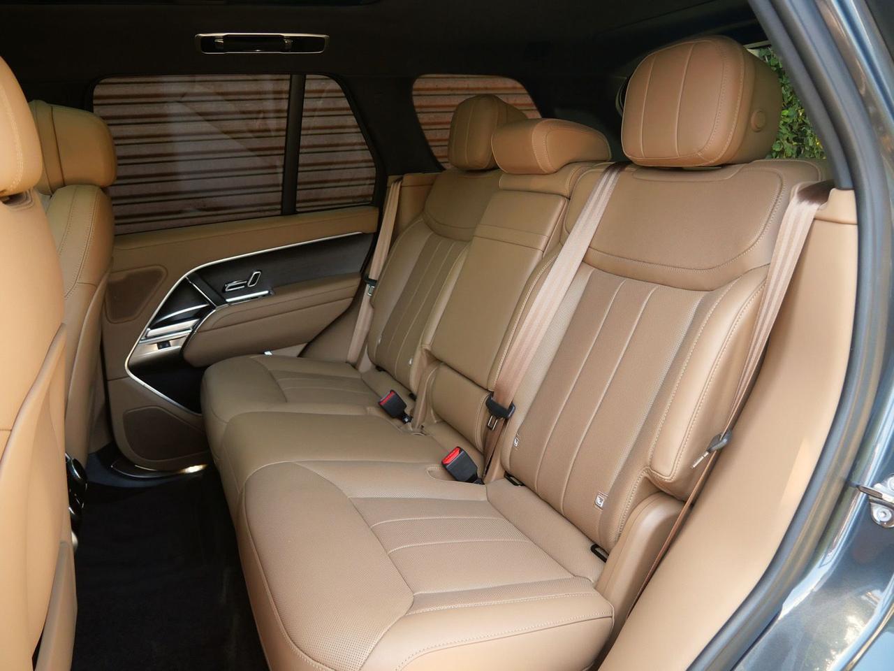 2025 Land Rover Range Rover SE SE Lawrence KS