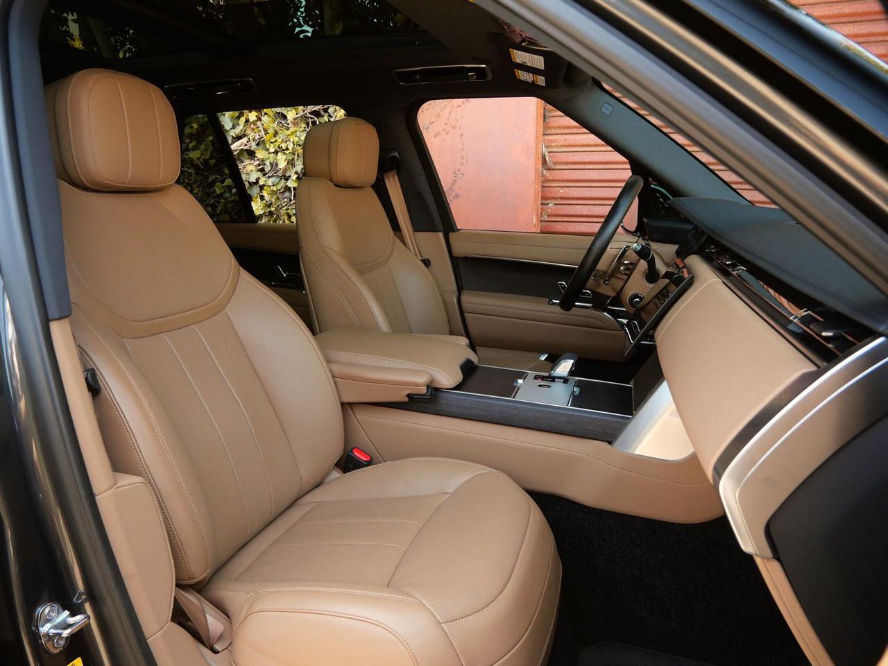 2025 Land Rover Range Rover SE SE Lawrence KS