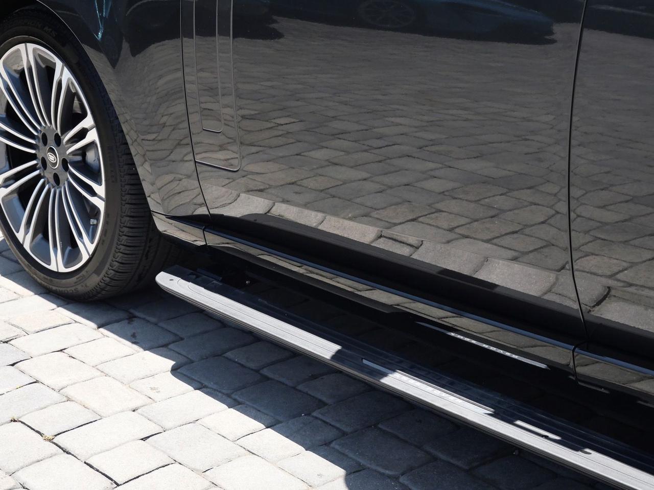 2025 Land Rover Range Rover SE SE Lawrence KS
