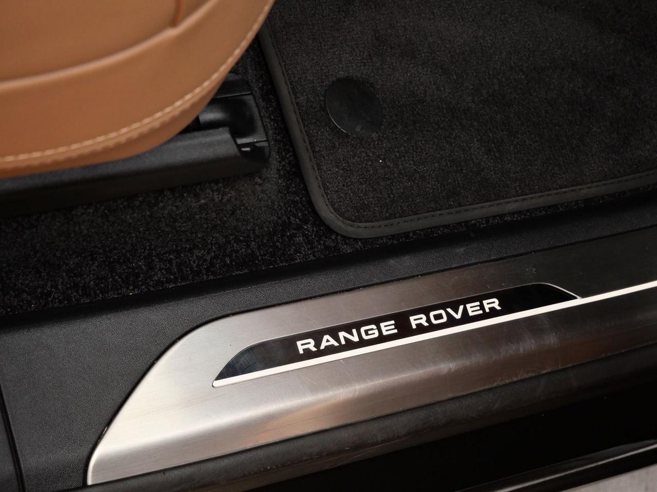 2025 Land Rover Range Rover SE SE Lawrence KS