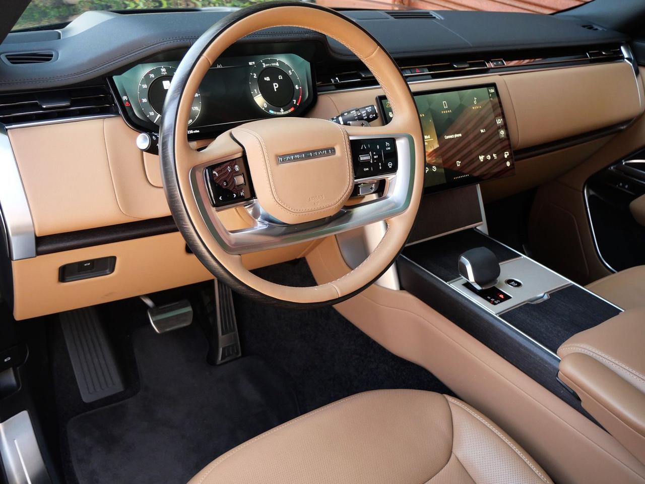 2025 Land Rover Range Rover SE SE Lawrence KS
