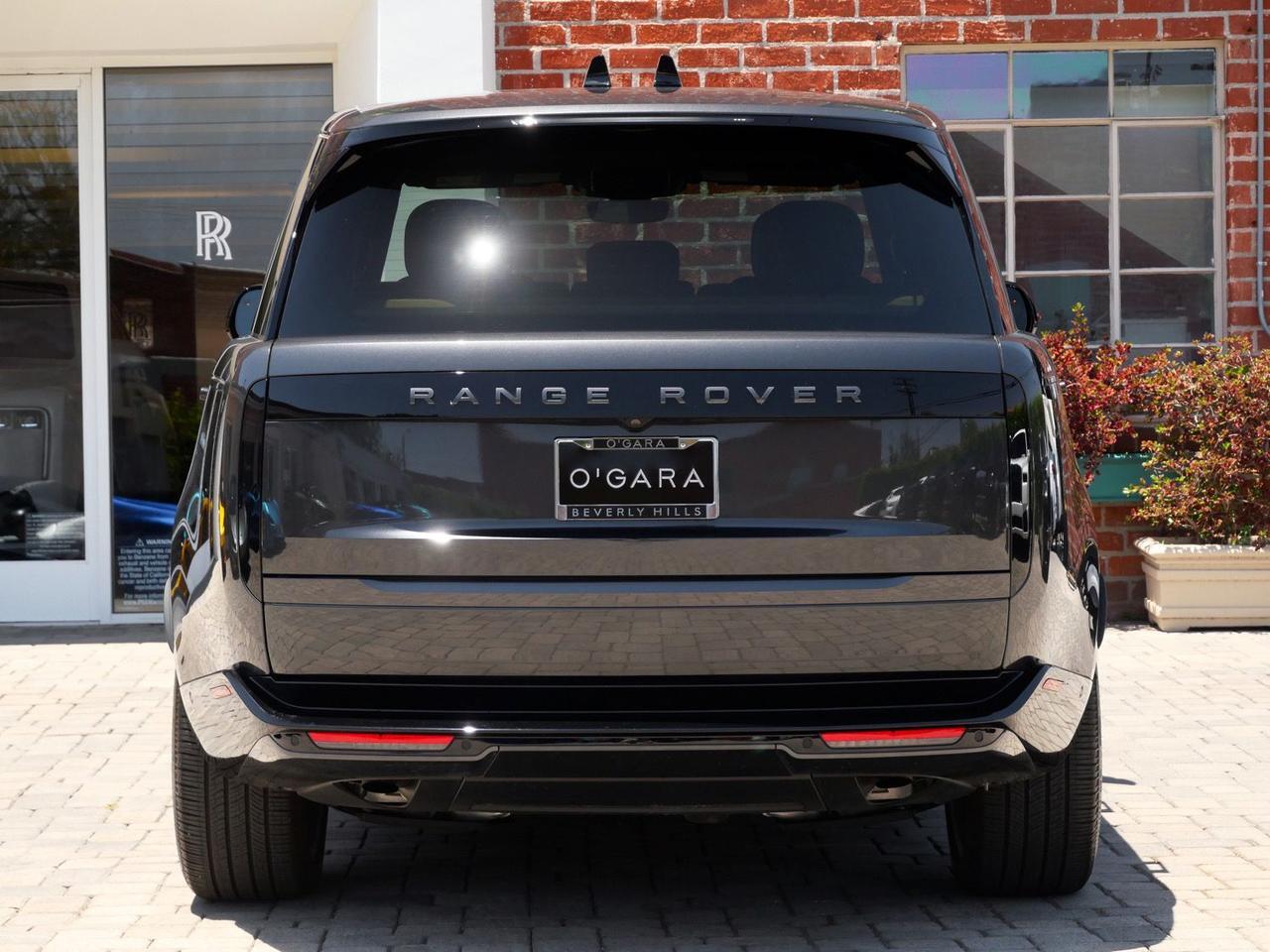 2025 Land Rover Range Rover SE SE Lawrence KS