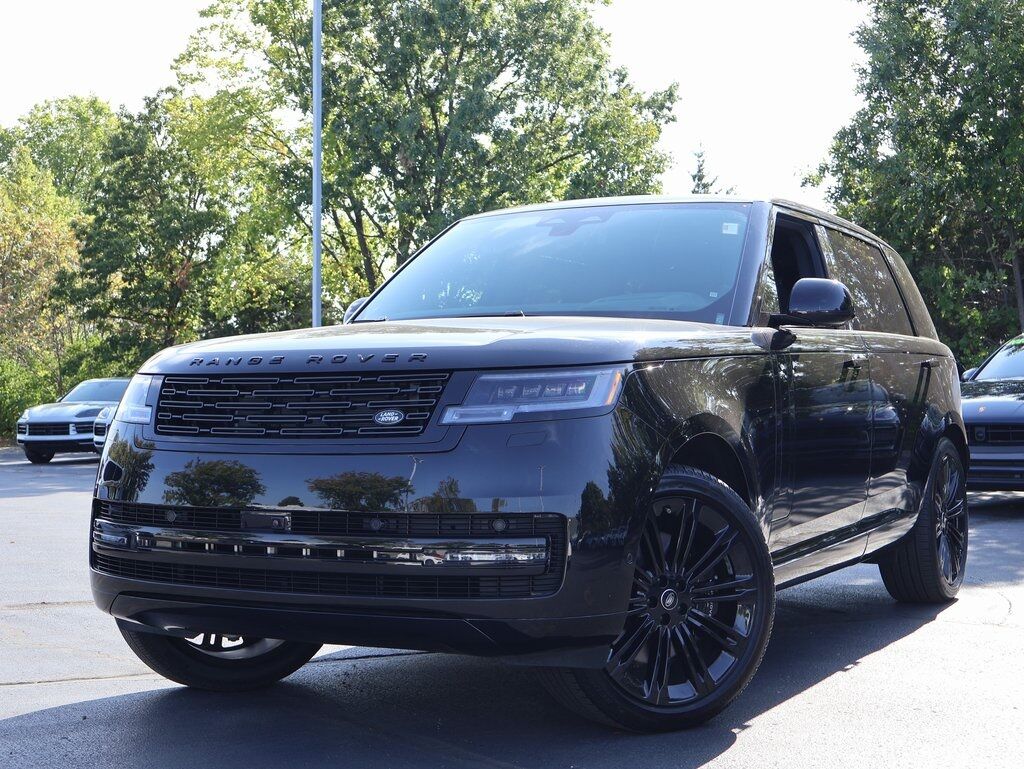 2025 Land Rover Range Rover SE