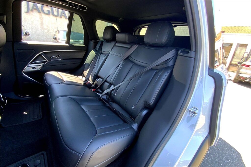2025 Land Rover Range Rover SE San Jose CA