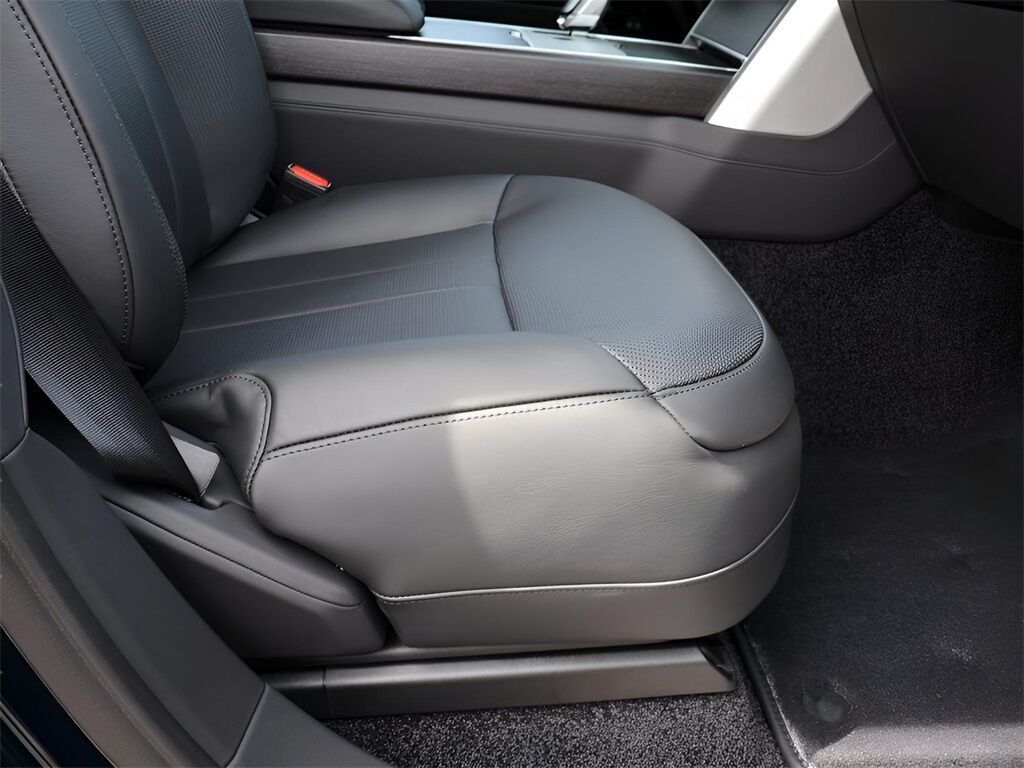 2025 Land Rover Range Rover SV San Clemente CA