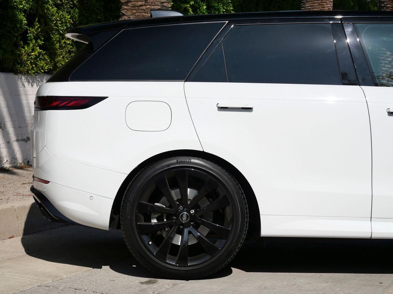 2025 Land Rover Range Rover Sport Dynamic SE Dynamic SE Lawrence KS