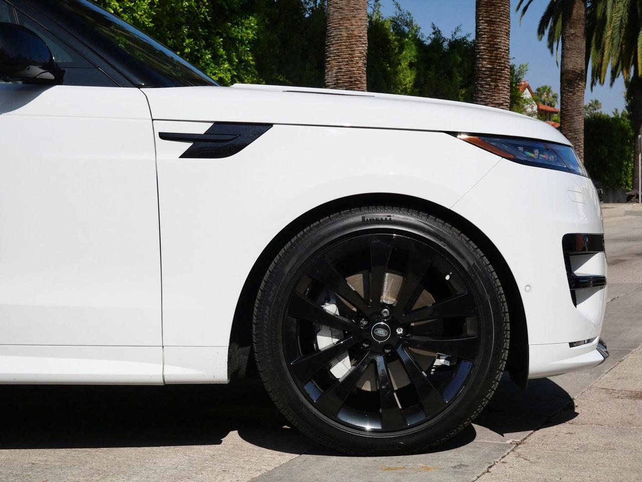 2025 Land Rover Range Rover Sport Dynamic SE Dynamic SE Lawrence KS