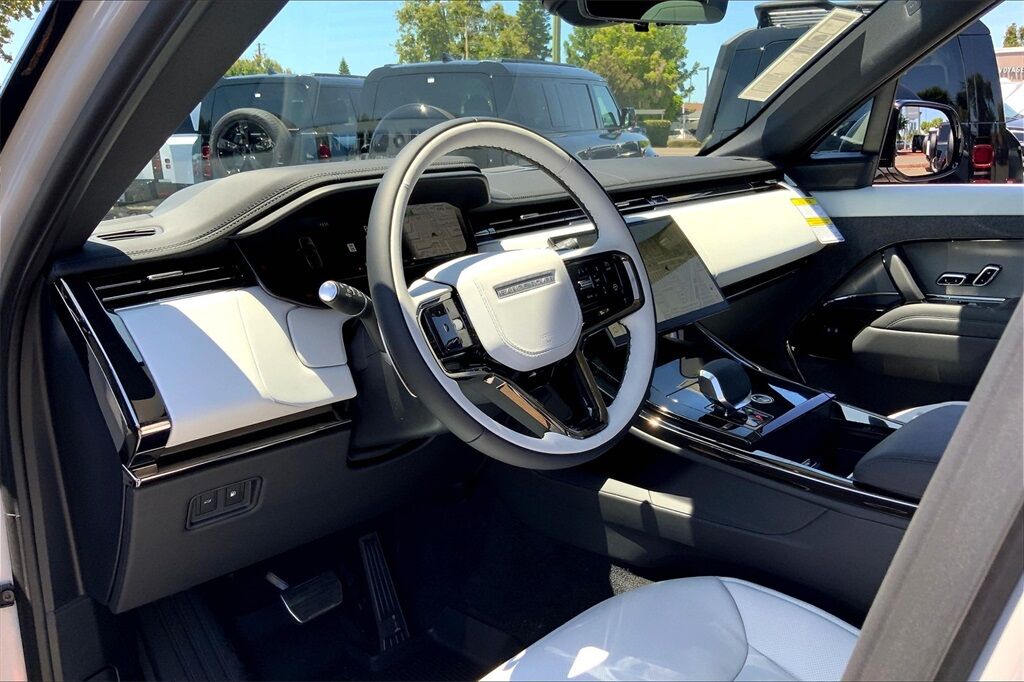 2025 Land Rover Range Rover Sport Plug-in Hybrid Dynamic SE San Jose CA