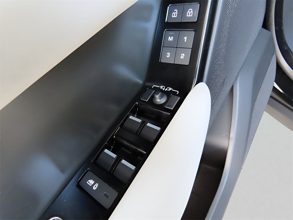 2025 Land Rover Range Rover Velar Dynamic SE San Clemente CA