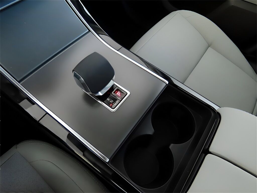 2025 Land Rover Range Rover Velar Dynamic SE San Clemente CA
