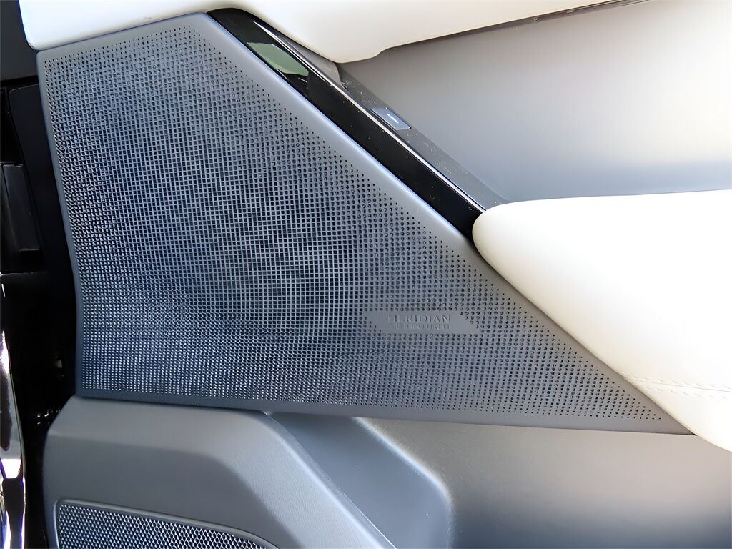 2025 Land Rover Range Rover Velar Dynamic SE San Clemente CA