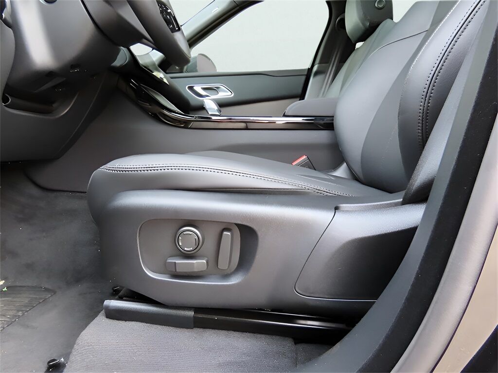 2025 Land Rover Range Rover Velar Dynamic SE San Clemente CA