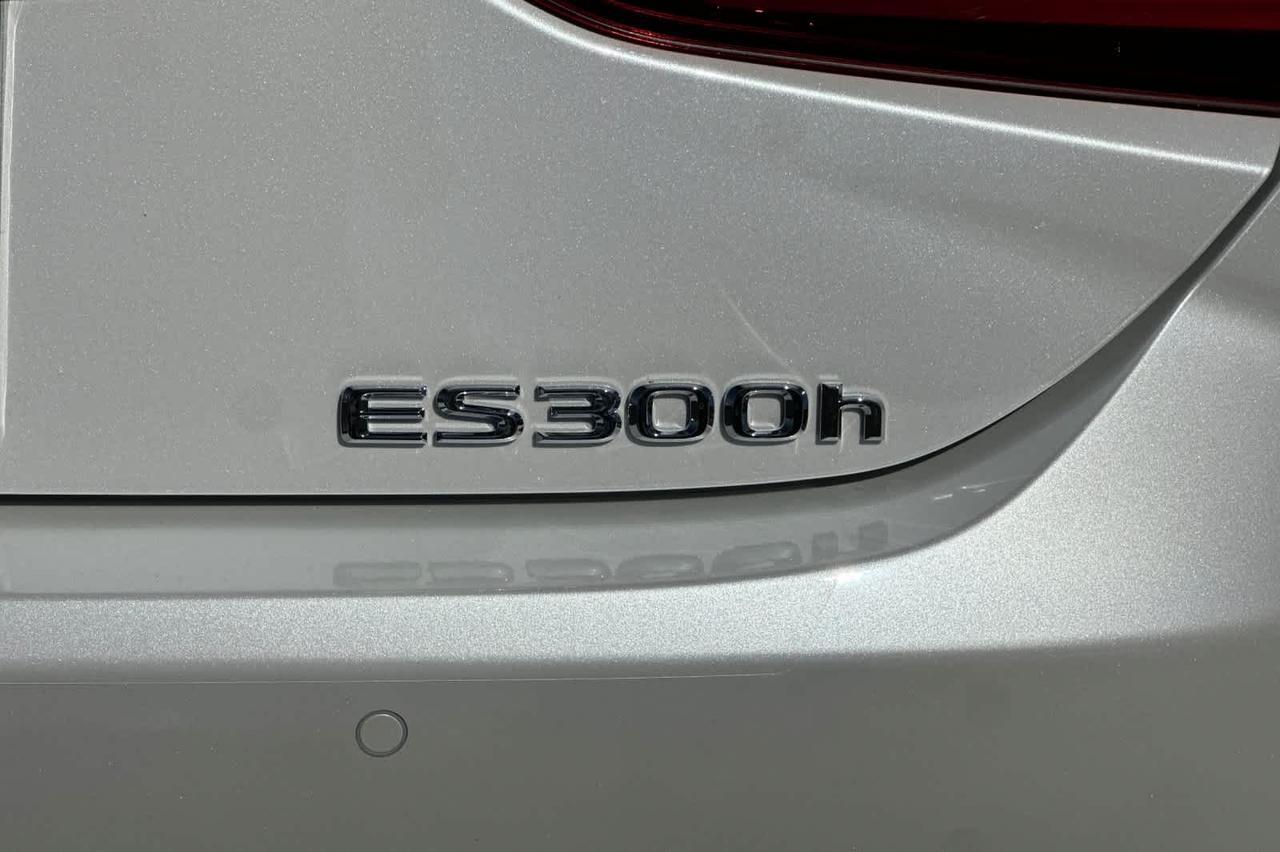 2025 Lexus ES Roseville CA
