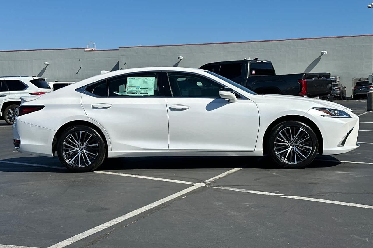 2025 Lexus ES Roseville CA