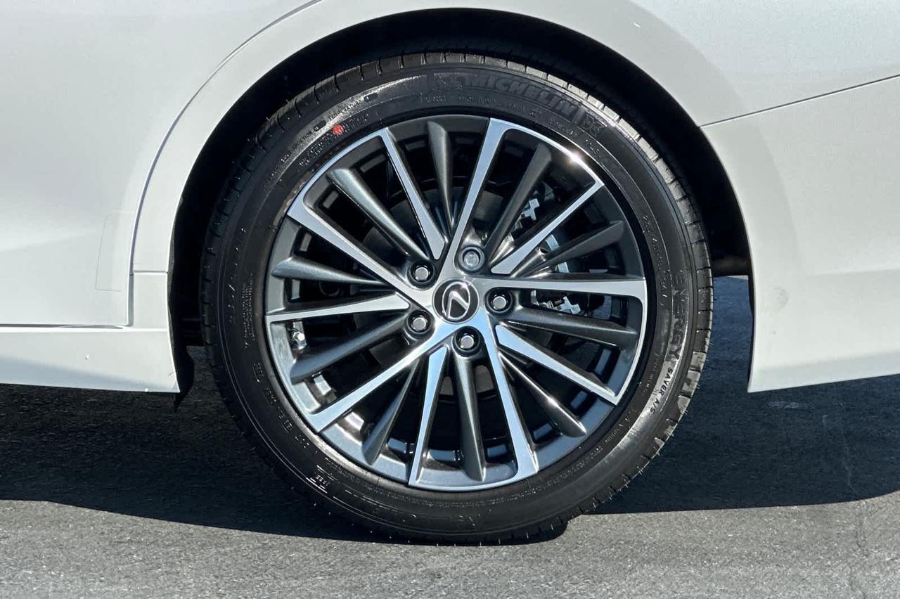 2025 Lexus ES Roseville CA