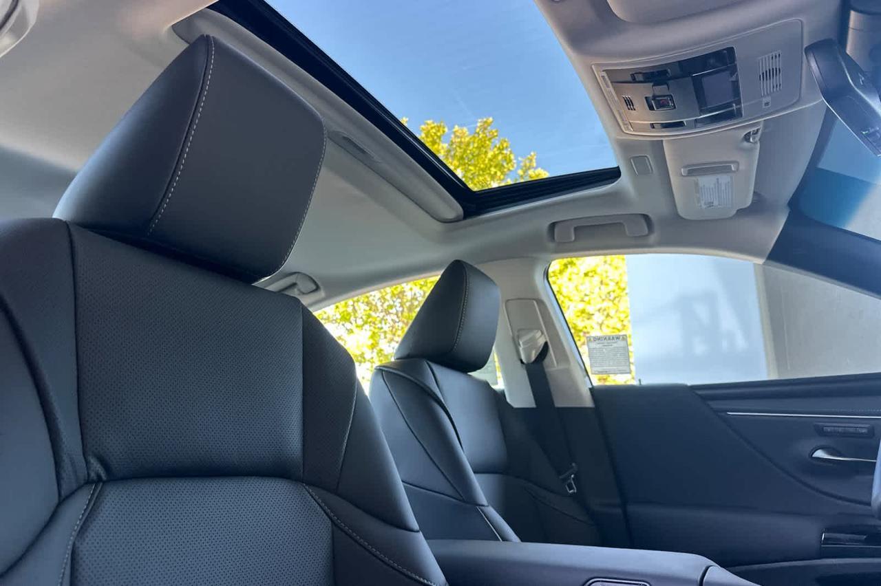 2025 Lexus ES Roseville CA