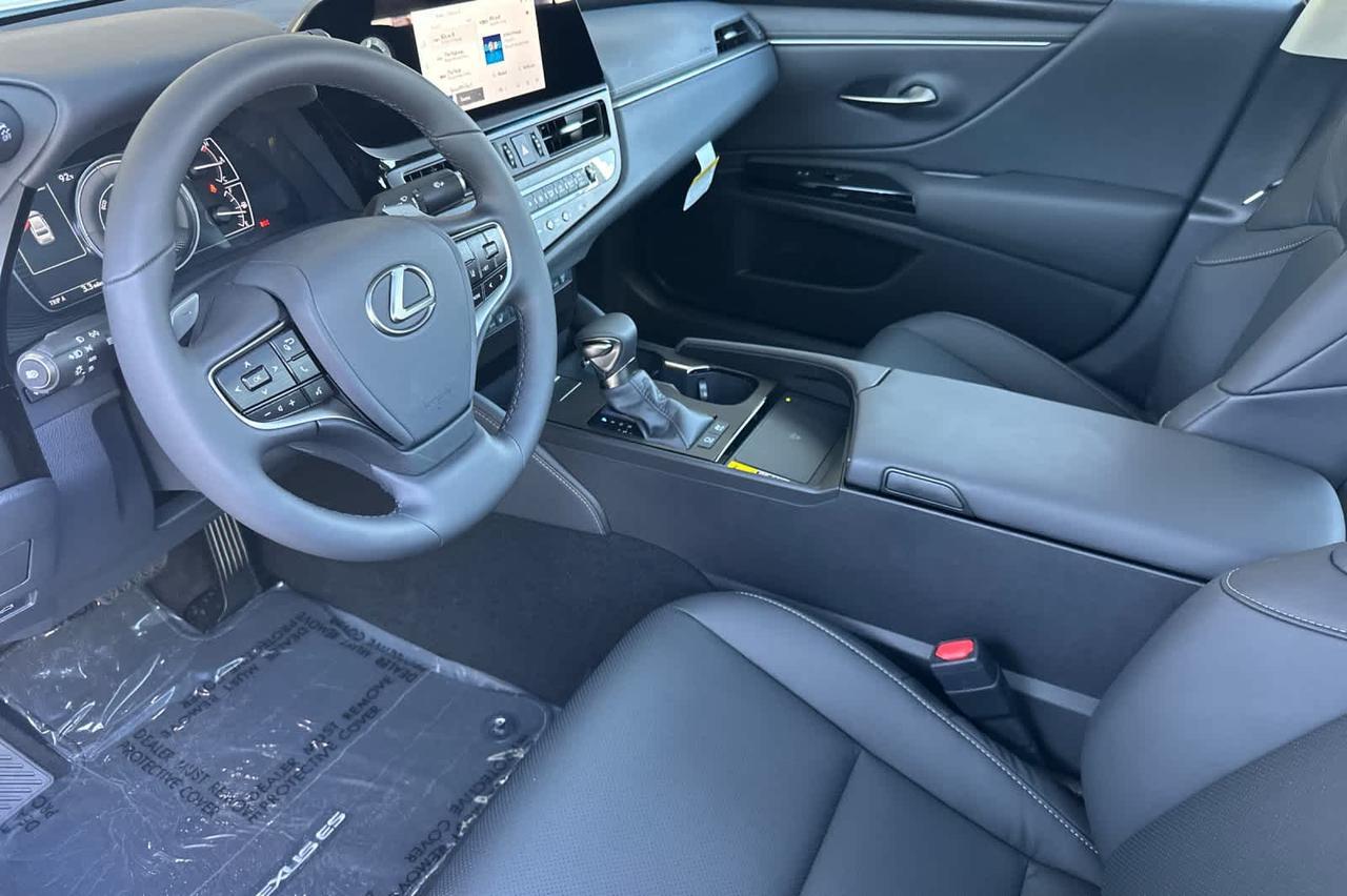 2025 Lexus ES Roseville CA