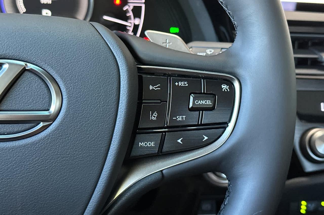 2025 Lexus ES Roseville CA