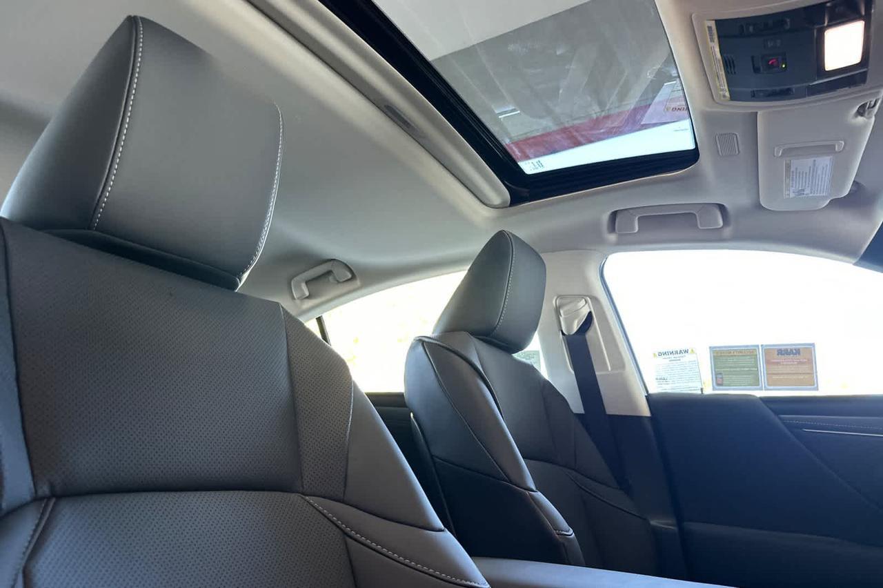 2025 Lexus ES Roseville CA