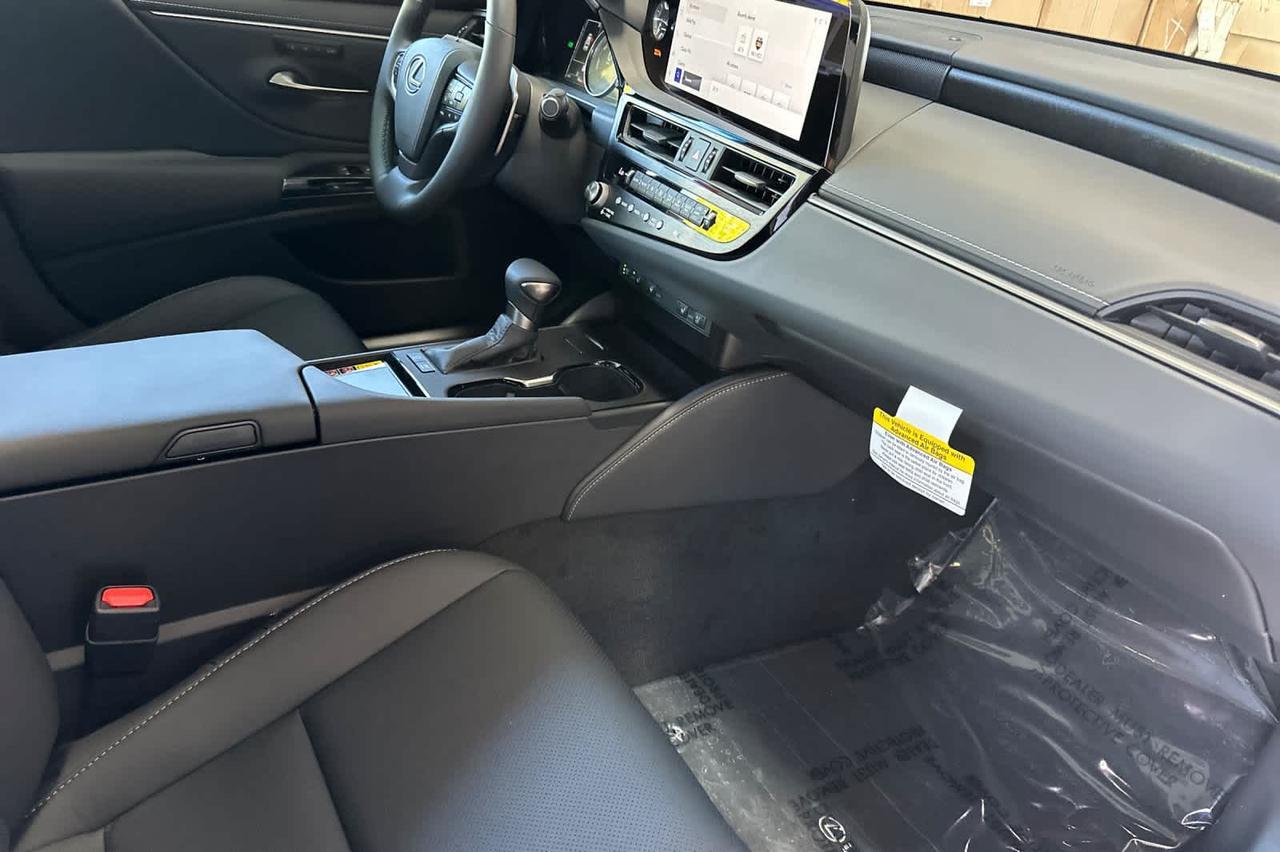 2025 Lexus ES Roseville CA