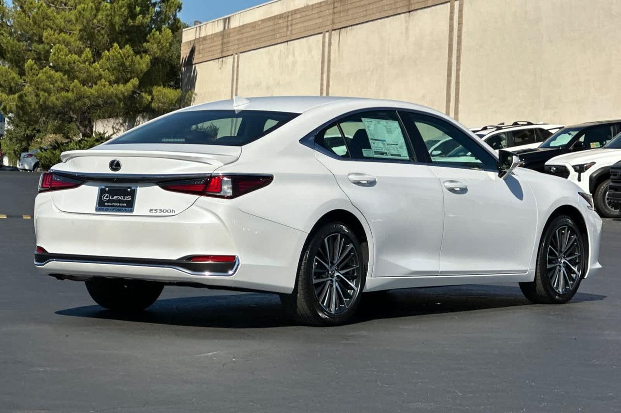 2025 Lexus ES Roseville CA