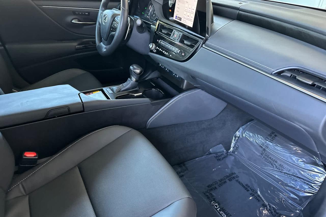 2025 Lexus ES Roseville CA