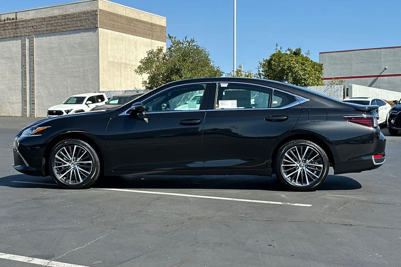 2025 Lexus ES Roseville CA